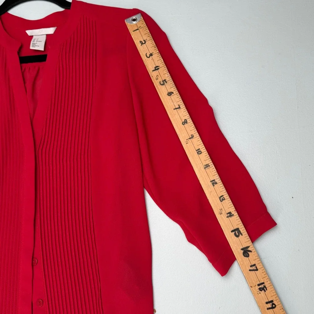 H&M Blouse Womens Sz 4  Red Pintuck‎ Pleated 3/4 Sleeve Top Office Siren Office - Picture 7 of 12